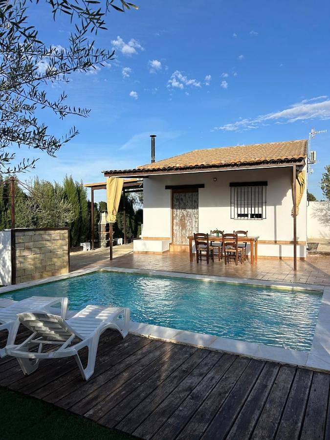 Casa rural para 11 personas, con Balcón y Terraza además de Jardín y Piscina en Arahal - 3