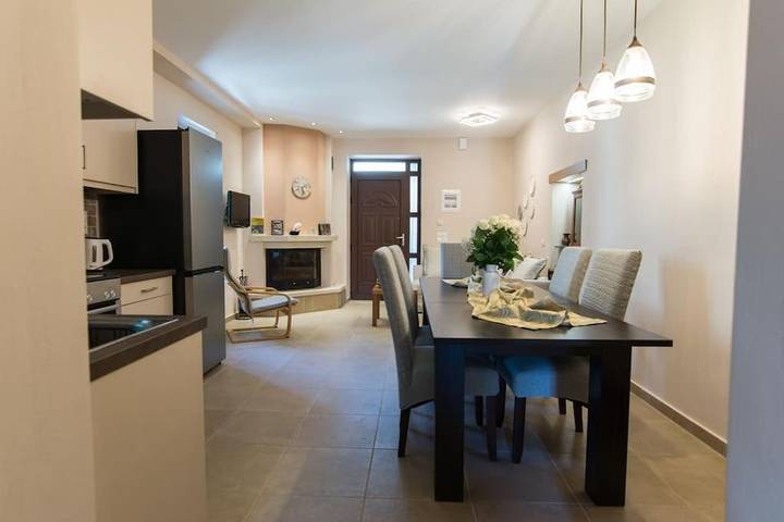 Location de vacances pour 6 personnes, avec vue et jardin ó Zarós