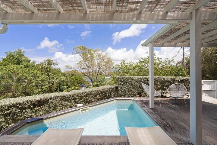 Villa pour 4 personnes, avec piscine et jardin