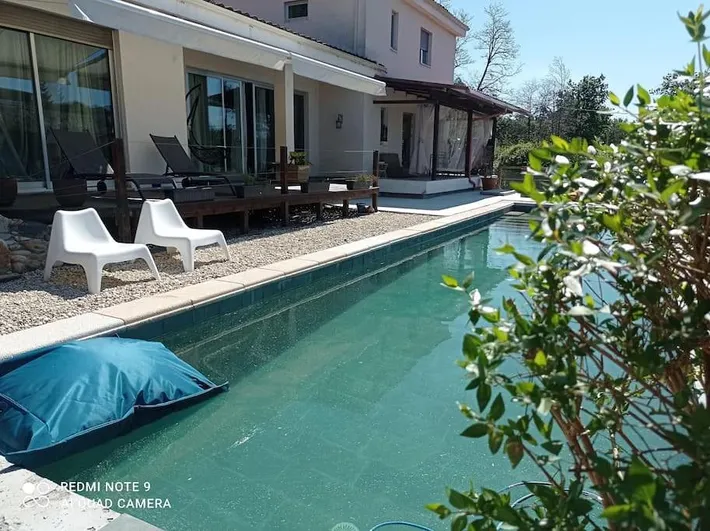 Villa pour 9 personnes, avec jardin ainsi que vue et piscine - 1