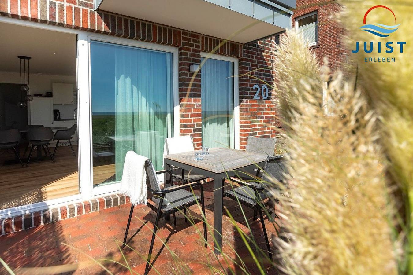 Ganze Wohnung, Familien- und hundefreundliche moderne Ferienwohnung mit Südterrasse am Watt in Juist