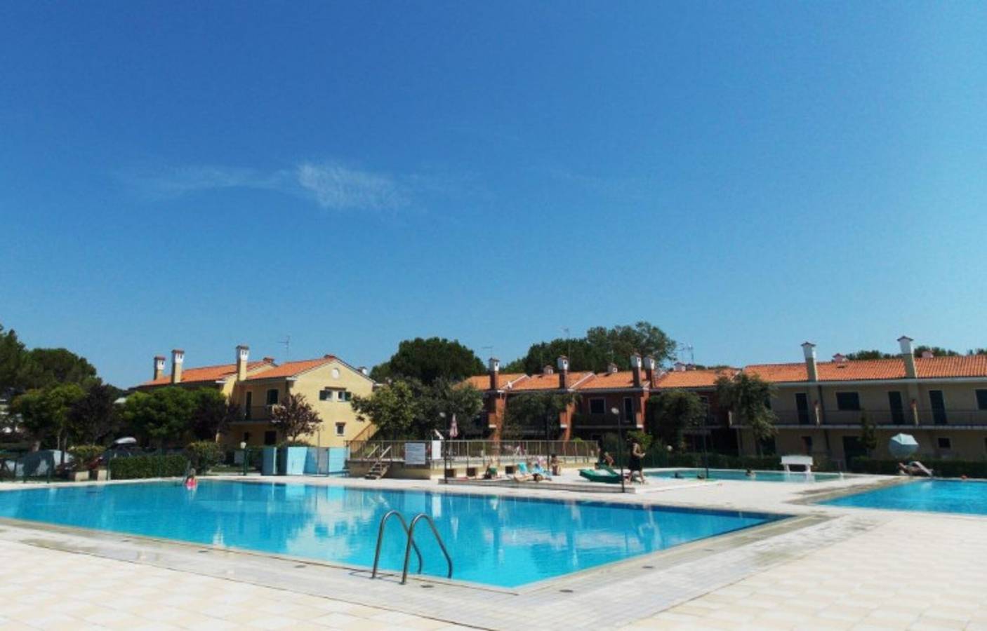 Apartamento entero, Acogedora casa con jardín y piscina en Bibione in Bibione, San Michele al Tagliamento