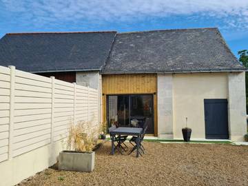Gîte pour 4 personnes, avec terrasse et vue dans Gennes-Val-de-Loire