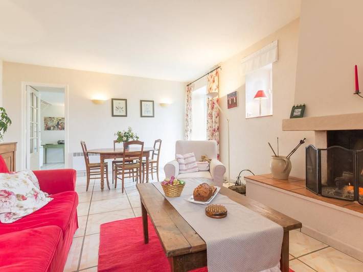 Renoviertes Haus mit Gemeinschaftsgarten, Kamin und Parkplatz in Ivry-en-Montagne, Beaune und Umgebung
