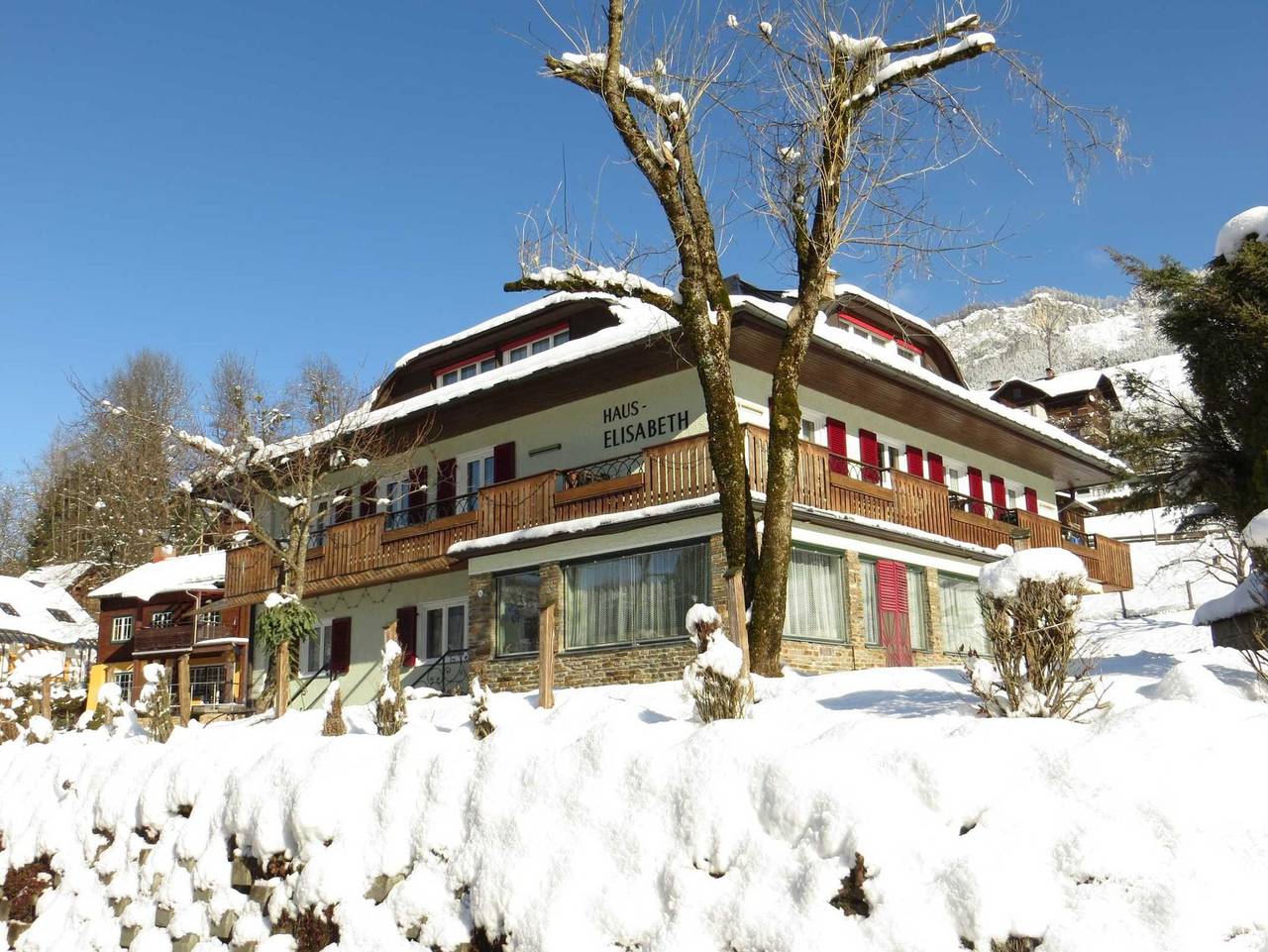 Ganze Ferienwohnung, Ferienwohnungen  Haus Elisabeth - Ferienwohnung Sarstein 1 in Bad Goisern am Hallstättersee, Dachstein Salzkammergut