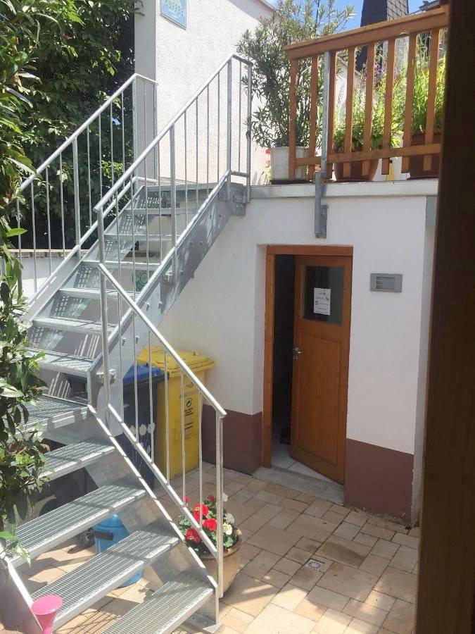 Ferienhaus für 2 Personen, mit Terrasse und Ausblick in Bad Neuenahr - 3