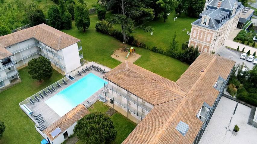 Appartement de vacances pour 7 personnes, avec sauna et piscine