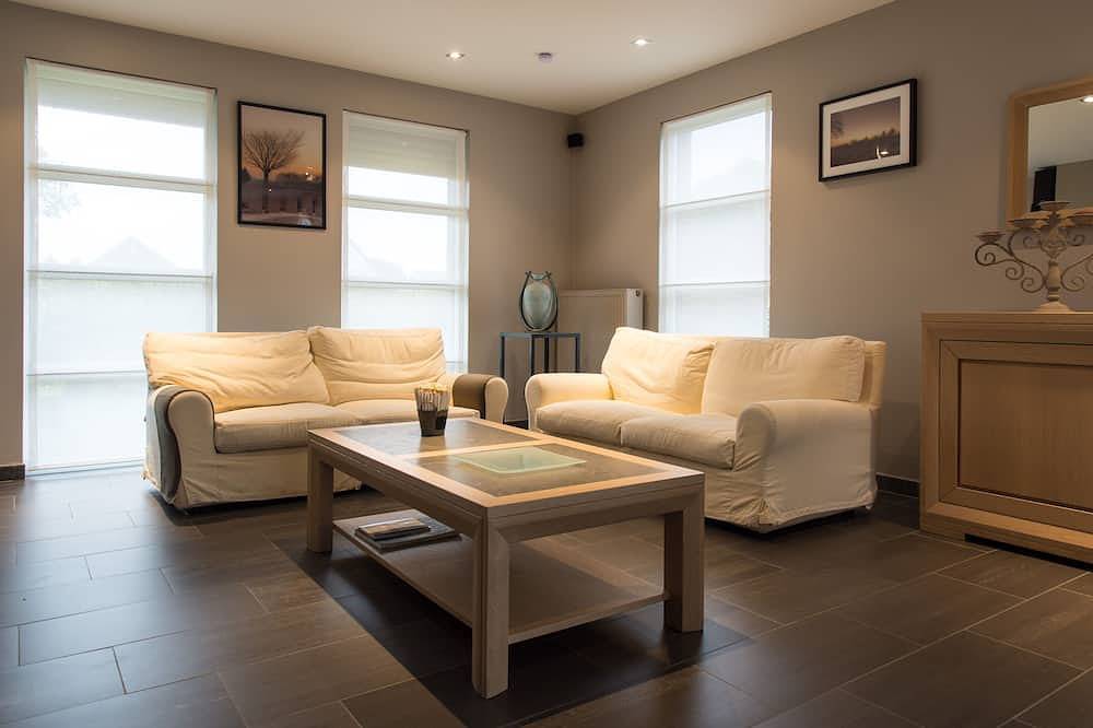 \"villa Westhoek\", Spacious & Stylish 4 Bedroom Villa for 8 People Near Ypres in Poelkapelle, Langemark - Poelkapelle