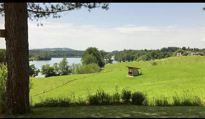 Ferienwohnung für 2 Personen, mit Balkon und Balkon/Terrasse sowie Seeblick im Chiemgau
