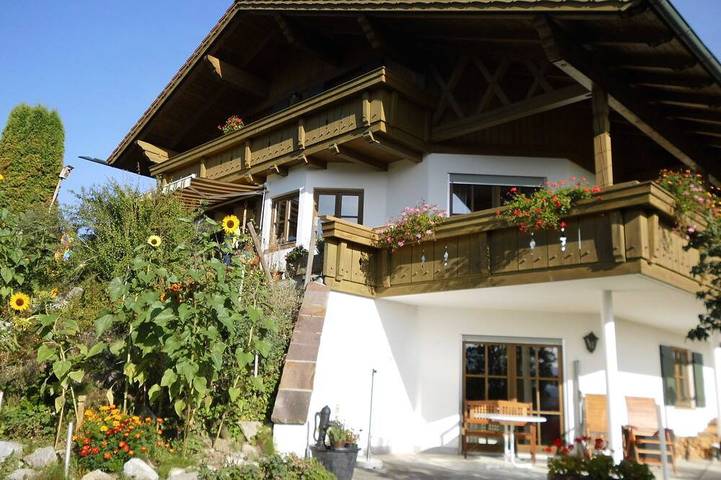 Ferienwohnung für 3 Personen, mit Terrasse und Garten in Lechbruck am See