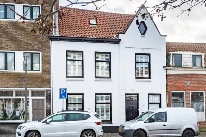 Vakantiehuis voor 8 personen, with Balkon and Whirlpool as well as Terras and Tuin in Goes