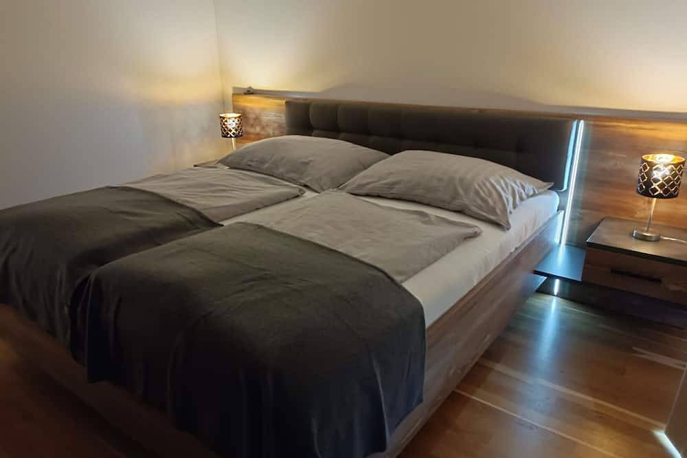 Ganze Wohnung, Angenehme Wohnung für 2 Gäste mit  W-Lan, Tv, Balkon und Haustiere erlaubt in Pörtschach am Wörthersee, Klagenfurt-Villach