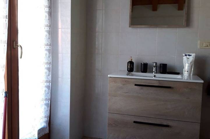 Ganze Wohnung, Apartment with mountain view terrace in Sant'Orsola Terme Valle dei Mocheni in Sant'Orsola Terme, Valsugana