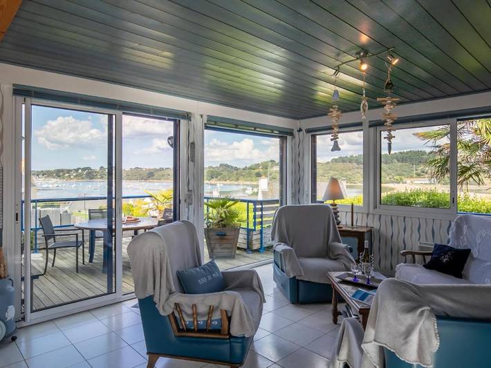 Gîte pour 4 personnes, avec terrasse et jardin à Plouezoc'h - 2