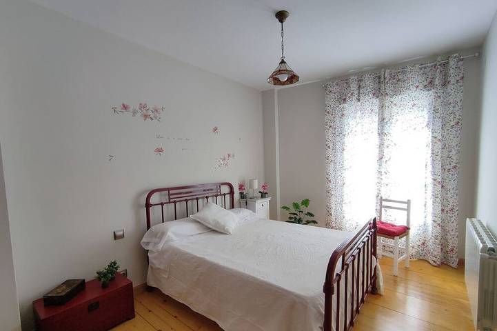 Casa Rural de Cuatro Estrellas, moderna, alegre y divertida. Con garaje privado. in Montánchez, Cáceres und Umgebung