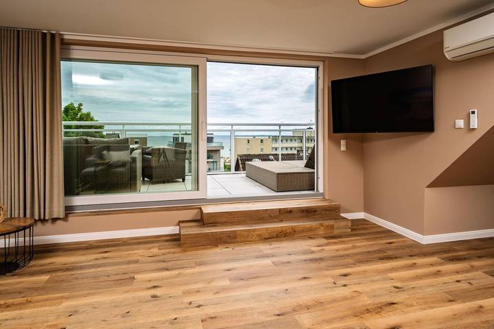 Ferienwohnung für 6 Personen, mit Whirlpool und Balkon sowie Sauna und Balkon/Terrasse in Grömitz - 2