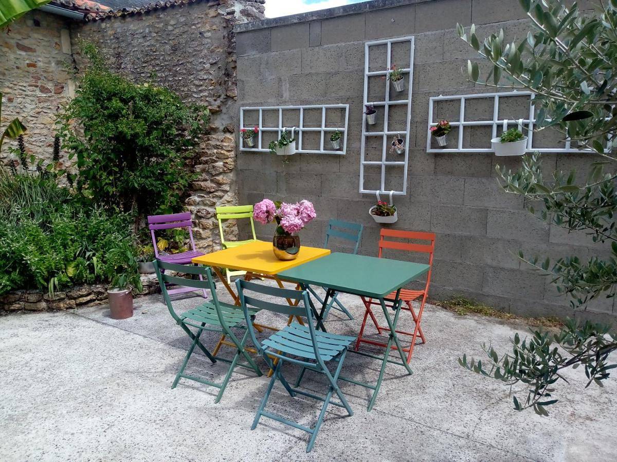 Double Room with Private Bathroom in Oiron, Deux-Sèvres