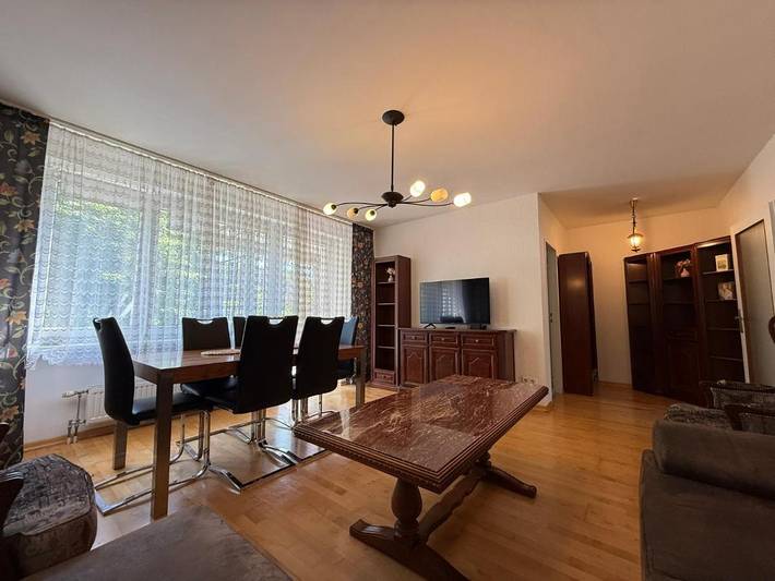 Ferienwohnung für 5 Personen, mit Balkon und Terrasse sowie Ausblick in Monheim am Rhein