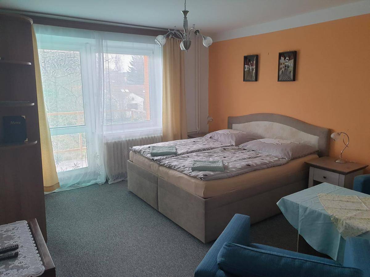 Deluxe Double Room with Shower in Prague, Bohême centrale
