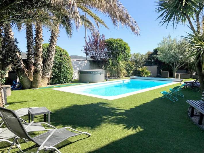 Gîte pour 2 personnes, avec jacuzzi ainsi que piscine et jardin à Gigean - 4