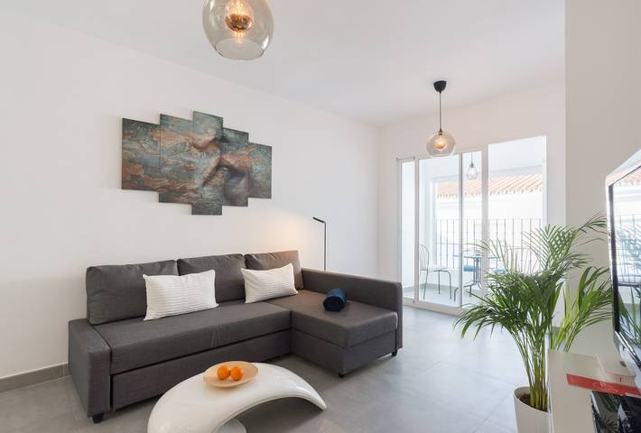 Apartamento entero, Apartamento 'The Kiss Málaga Centro' con Balcón, Wi-Fi y Aire Acondicionado in Málaga Centro, Málaga