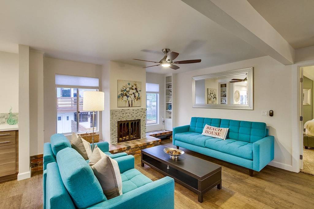 Gegenüber dem weißen Sand von Moonlight Beach - Full Ozean / Beach View in Encinitas, San Diego County