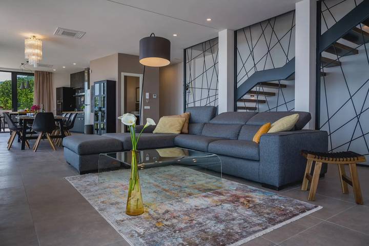 Villa pour 10 personnes, avec piscine ainsi que vue sur l’océan et sauna dans Grad Opatija - 4