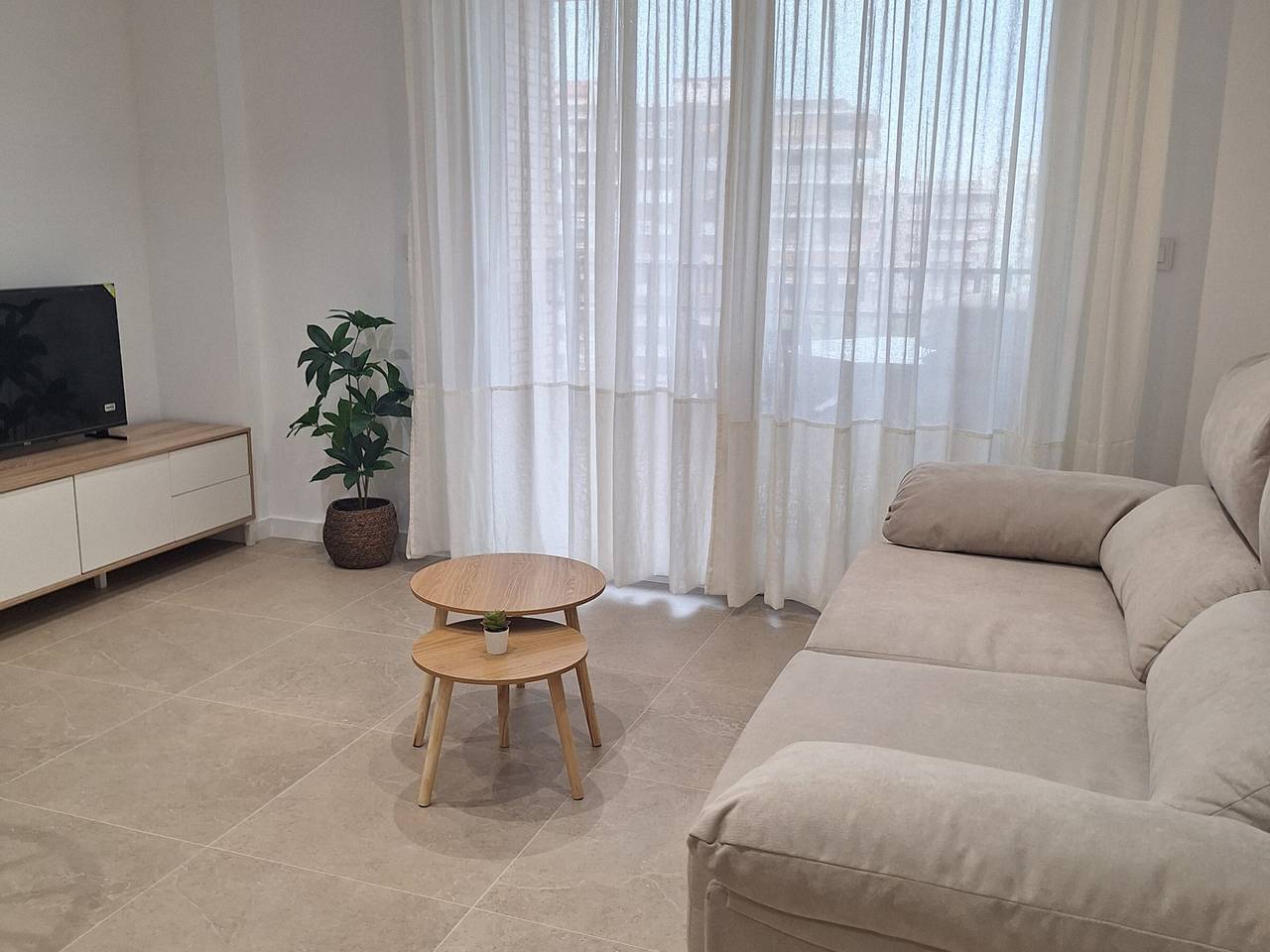 Appartamento intero, Apartment in Benicàssim with pool and parking, 6 people in Benicasim, Costa dell'Azahar