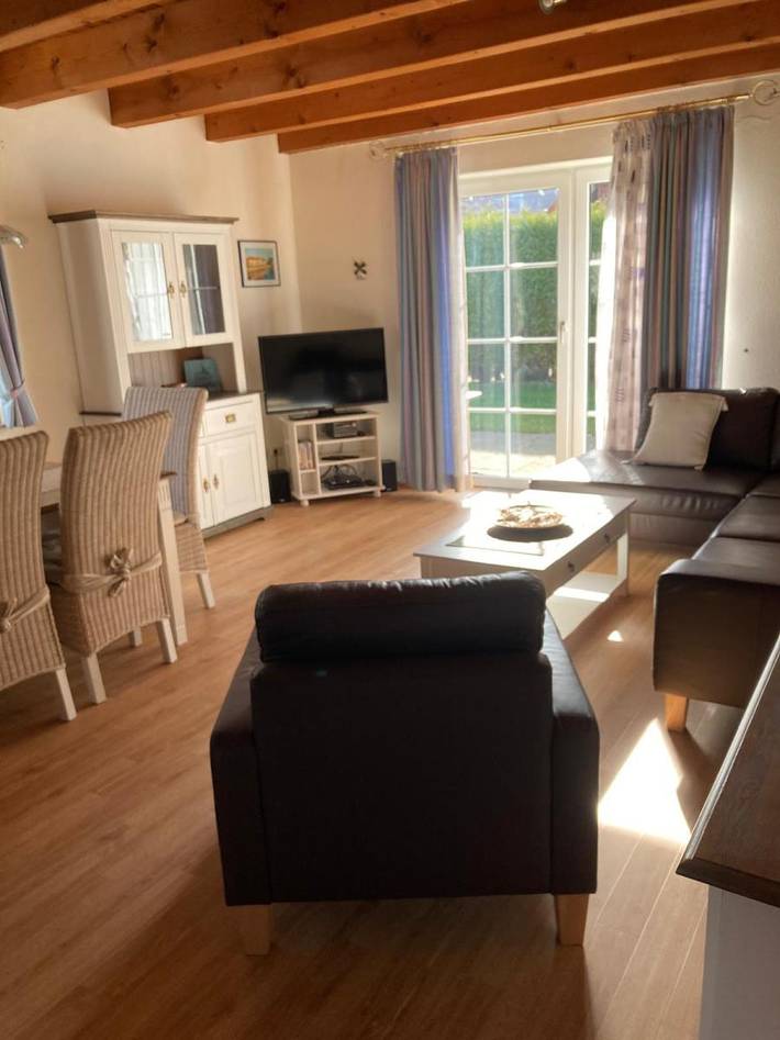 Ferienhaus für 6 Personen, mit Terrasse und Garten in Wangerland - 2