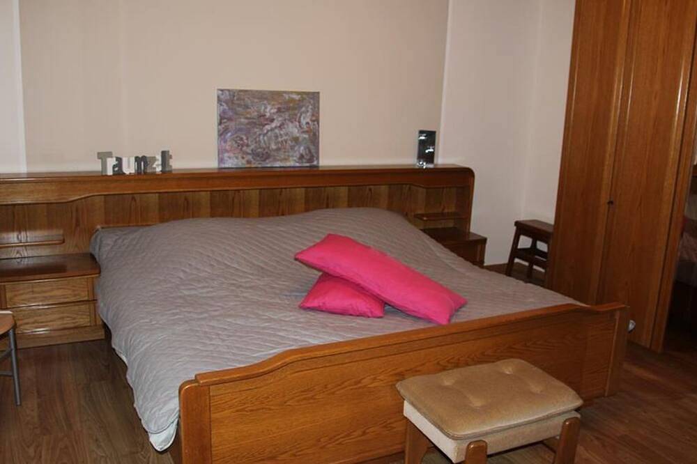 Ganze Wohnung, Ferienwohnung Bei Friedel - 2-Bett-Fewo Dusche und Bad/Wc, 1 Schlafraum in Bettenfeld, Bernkastel-Kues & Umgebung