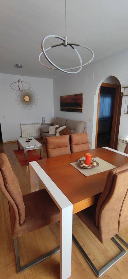 Apartamento para 3 personas, con Balcón y Vistas en Sotillo de la Adrada