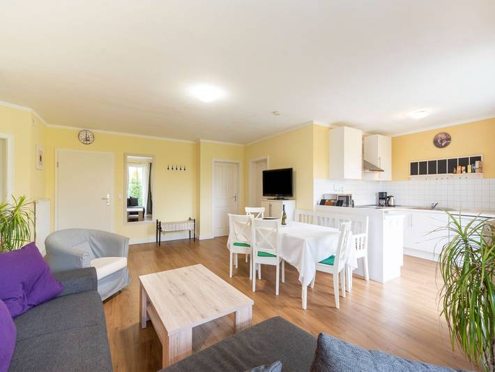 Ferienhaus für 12 Personen, mit Balkon und Garten, kinderfreundlich in Bastorf - 4