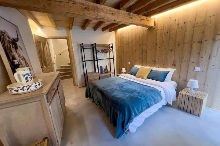 Gîte pour 8 personnes, avec terrasse et jardin à Saint-Julien-en-Champsaur - 3