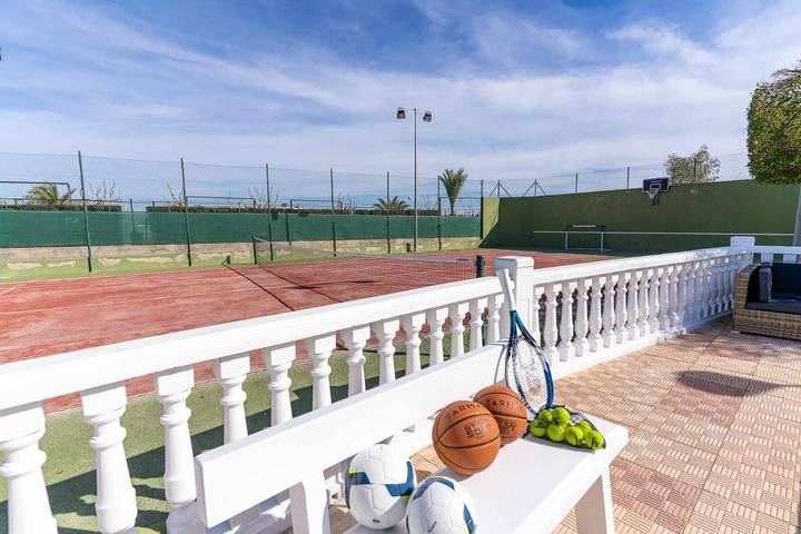 Casa rural para 10 personas, con jardín además de balcón y piscina en Santa Pola - 3