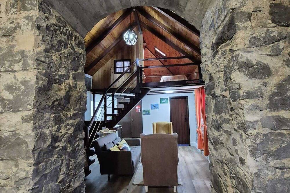 Ländlicher Tourismus - Laurissilva Forest, Naturpark - 8 km vom Strand entfernt - Free Wifi in Camacha, Madeira