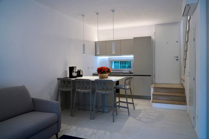 Gîte pour 4 personnes, avec jardin et vue sur le lac, animaux acceptés à Laveno-Mombello - 2
