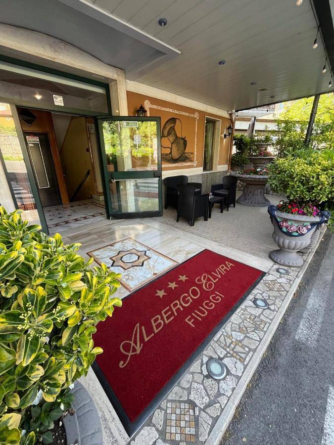Triple Room with Private Bathroom in Fiuggi, Province de Frosinone