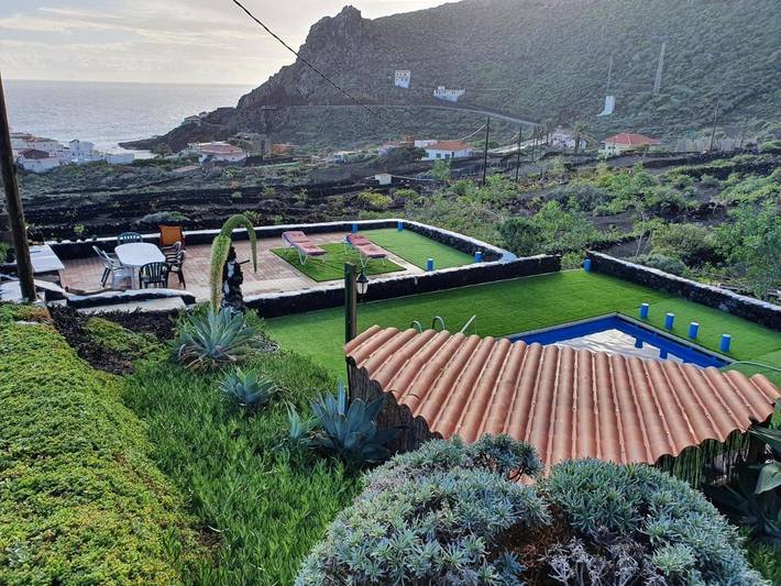 Chalet para 8 personas, con piscina además de vistas y jardín en El Hierro - 3