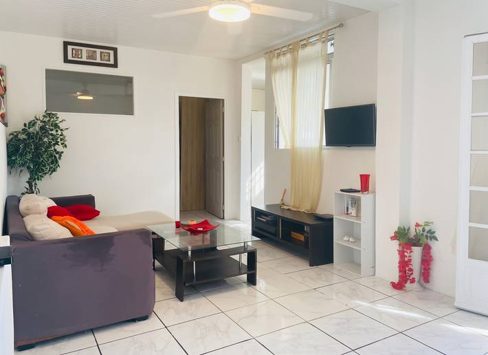 Apartamento entero, Apartamento encantador en Rivière-Pilote con piscina privada in Rivière-Pilote, Martinica