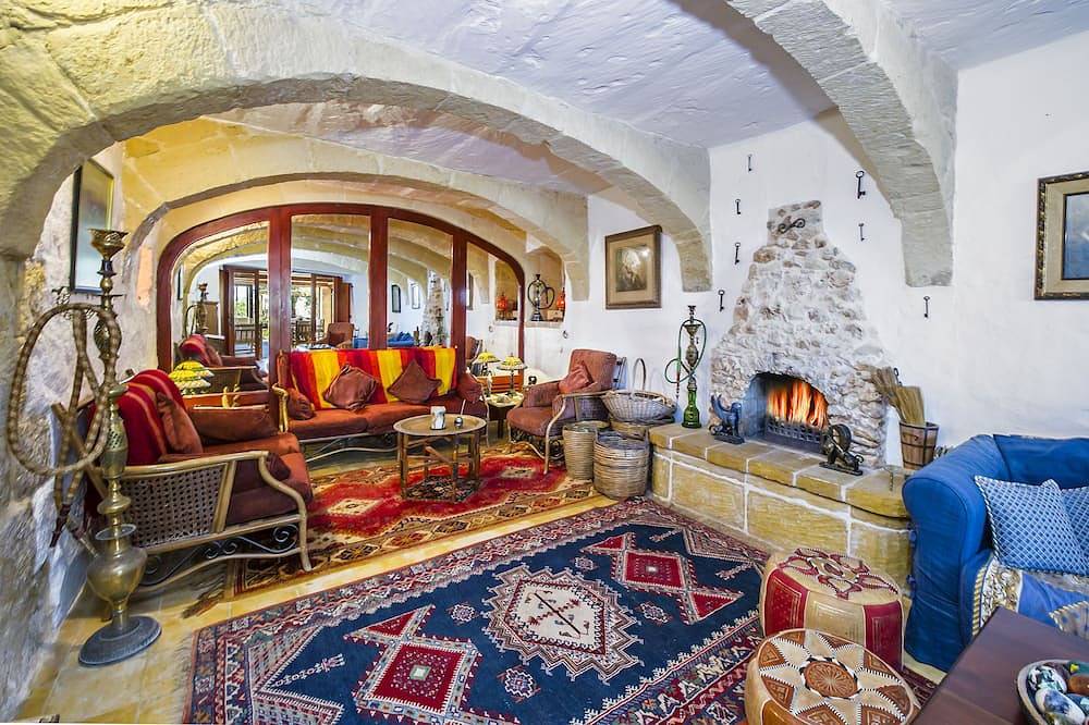 Apartment mit Selbstverpflegung und privatem Innenhof in Bed and Breakfast in Ghasri, Gozo