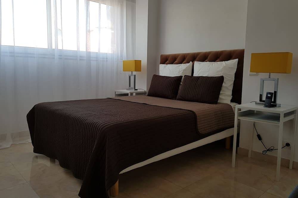 Geheel appartement, Appartement tegenover het strand, prachtig zeezicht en terras 🏖️🏖️🏖️ in Les Lecques, Saint-Cyr-sur-Mer