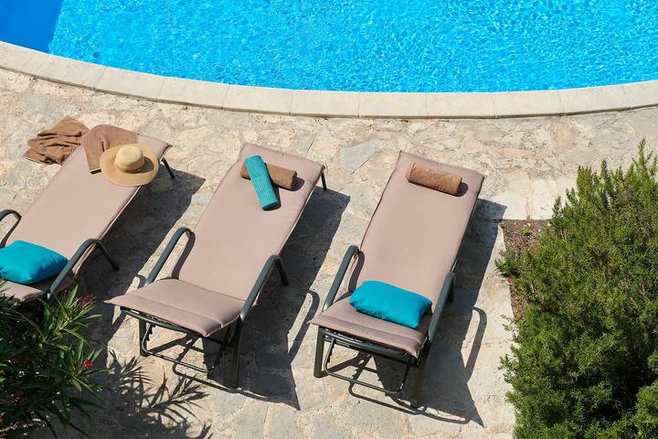 Villa pour 10 personnes, avec jardin et piscine, animaux acceptés à Stari Grad - 3