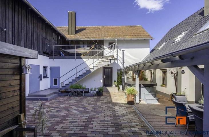 Ferienwohnung für 3 Personen, mit Balkon und Terrasse sowie Ausblick in Waldsassen