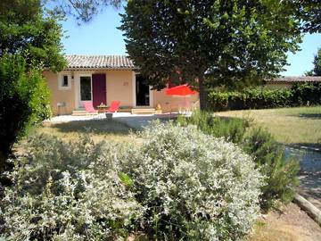 Gîte pour 4 personnes, avec jardin et terrasse à Goult