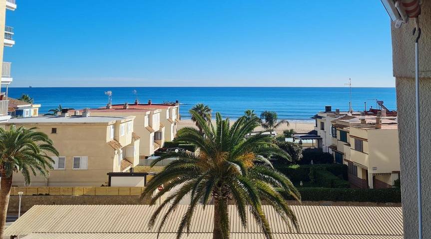 Apartamento para 4 personas, con Terraza y Jardín además de Piscina para niños y Piscina en El Puig