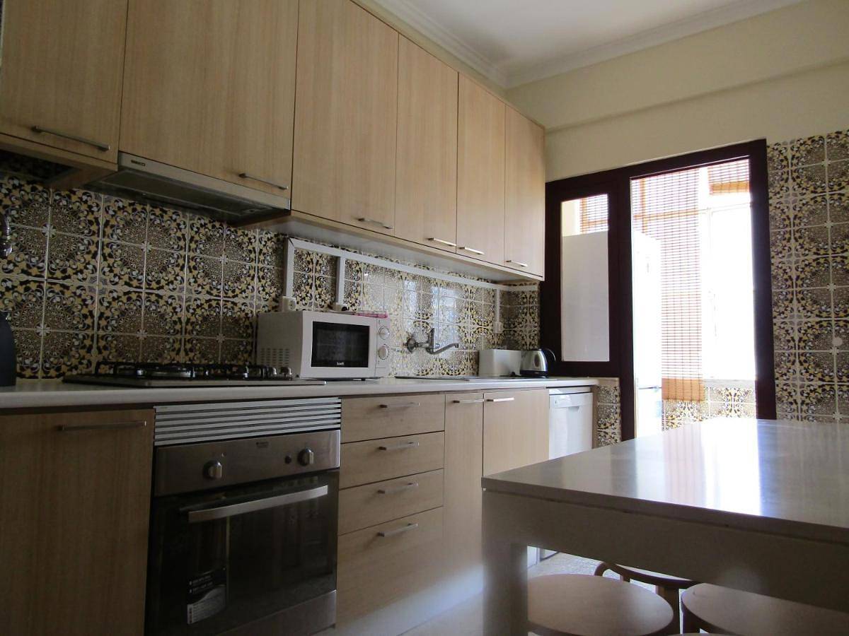 Apartamento inteiro, Apartment in Benfica, Lisboa