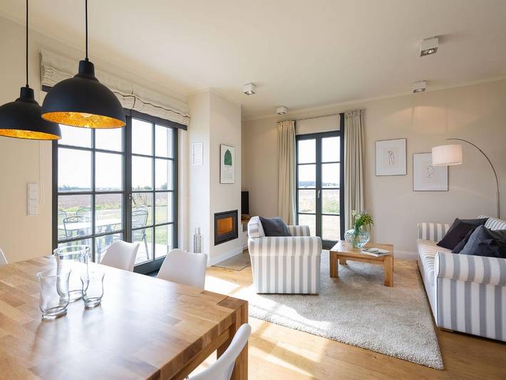 Ferienhaus für 4 Personen, mit Kinderpool und Ausblick sowie Sauna und Garten, mit Haustier auf Rügen - 2