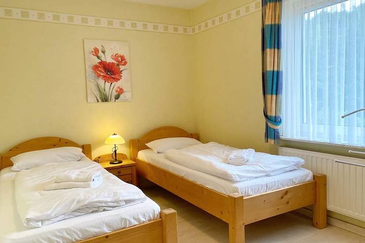 Bungalow für 4 Personen, mit Terrasse und Sauna sowie Garten in Sassnitz - 3