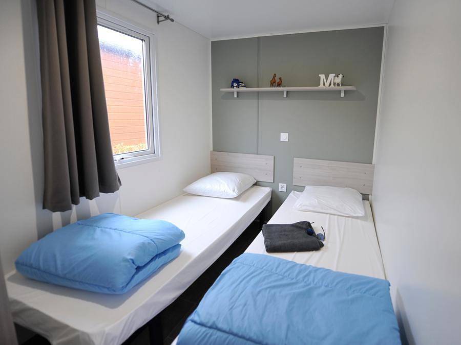 Camping Domaine de La Pinede - Mobilhome 4 personnes - Mobil home Confort+ 2 chambres in Étaples, Région de Montreuil