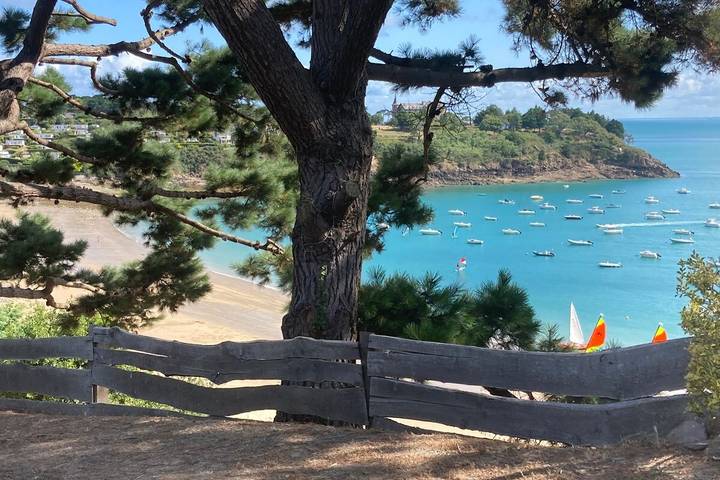 Apartamento entero, Apartamento de vacaciones para 2 personas con jardín in Cancale, Bahía del Monte Saint-Michel